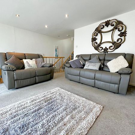 Stunning Beach Front House - Sleeps 6 Pwllheli Extérieur photo