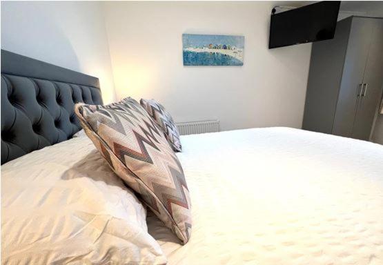 Stunning Beach Front House - Sleeps 6 Pwllheli Extérieur photo