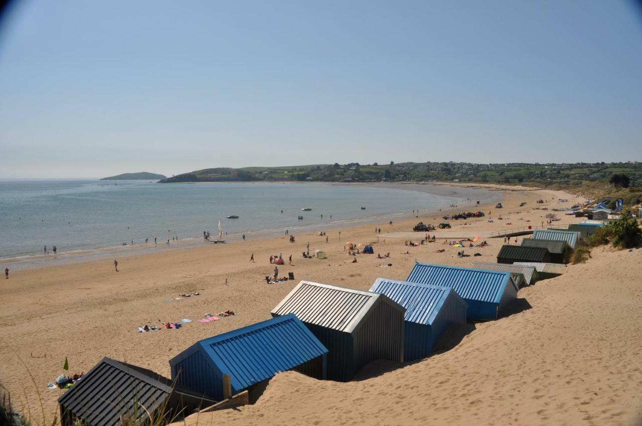 Stunning Beach Front House - Sleeps 6 Pwllheli Extérieur photo