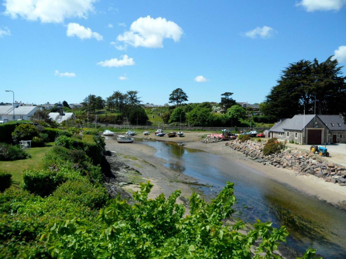 Stunning Beach Front House - Sleeps 6 Pwllheli Extérieur photo