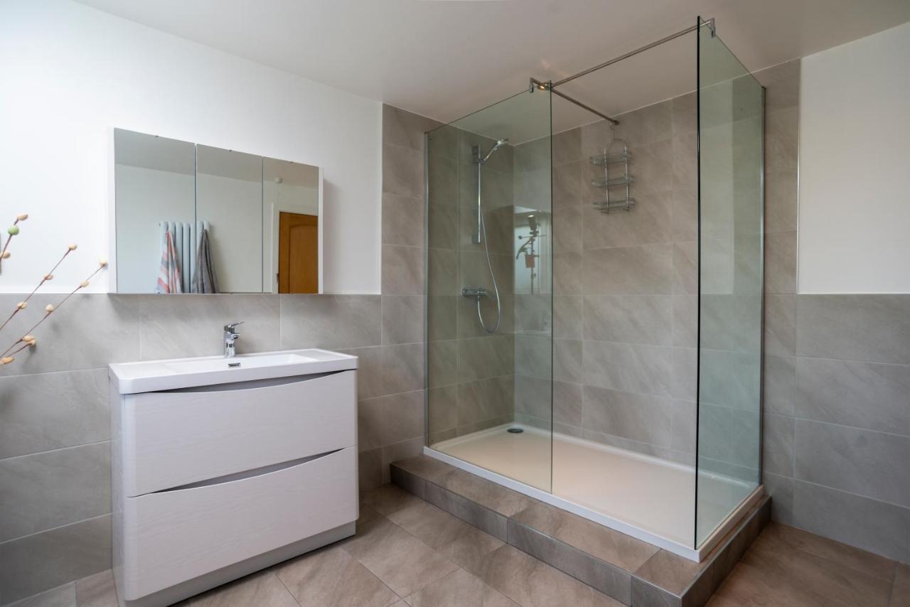 Stunning Beach Front House - Sleeps 6 Pwllheli Extérieur photo
